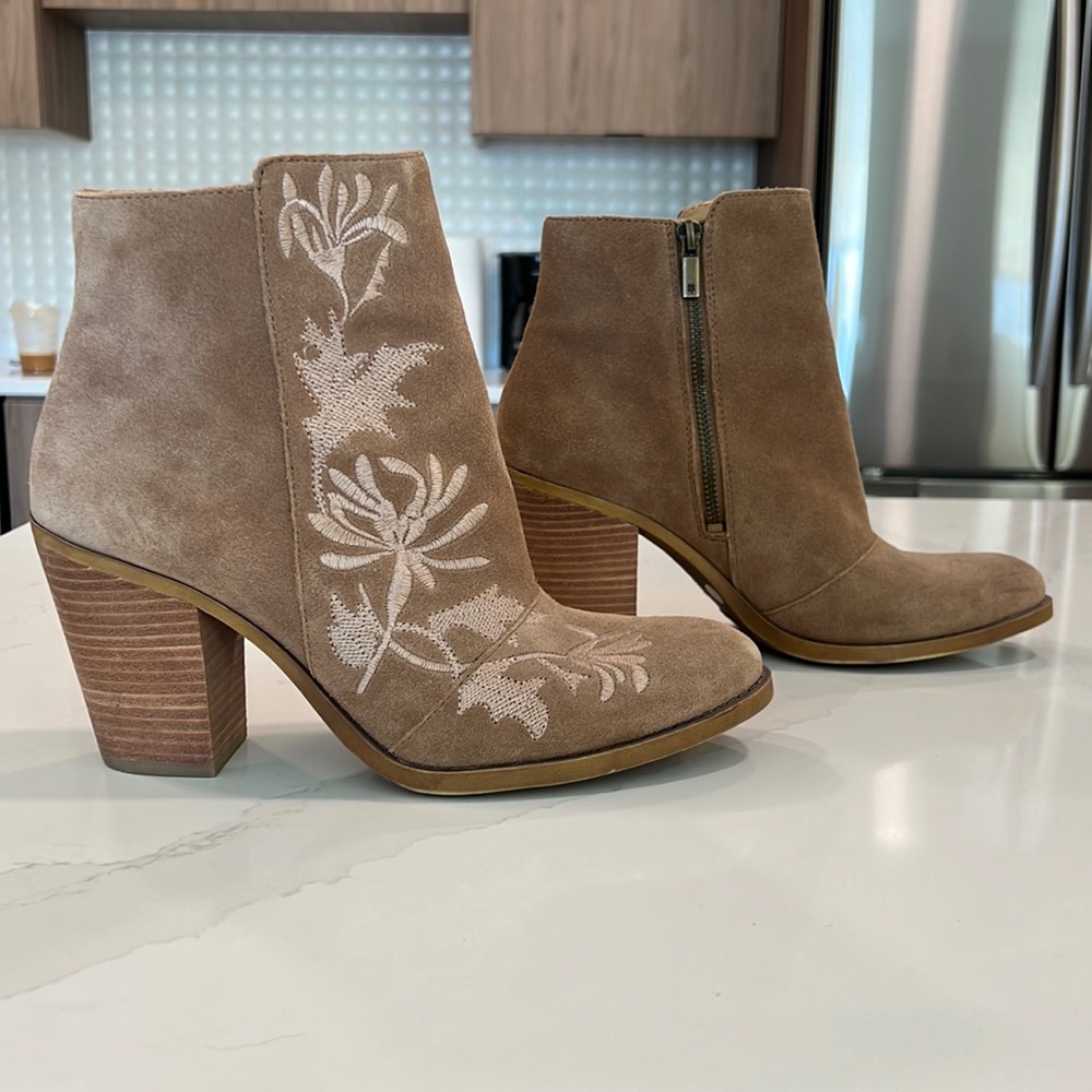 Lucky Brand Shoes: Floral Embroidered Ankle Boots - Picture 3 of 7